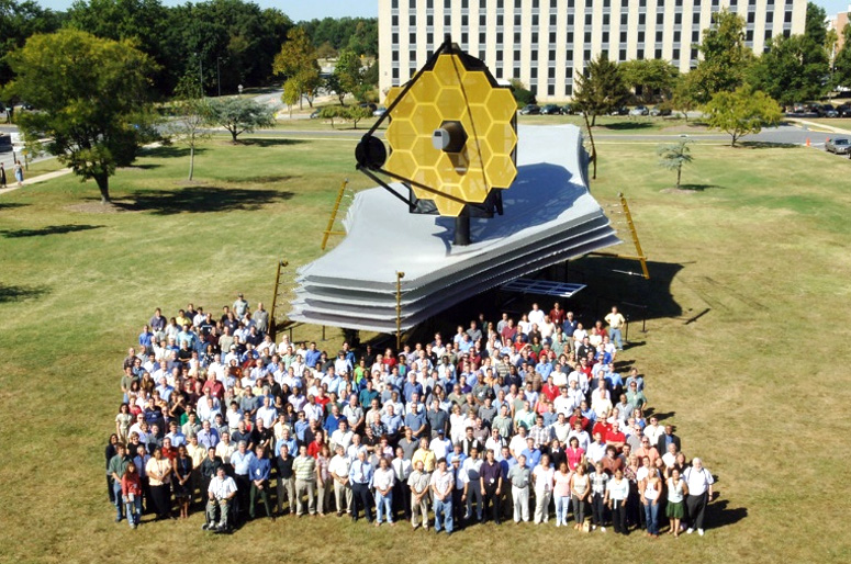 Equipo de personas que hacen posible el proyecto del Telescopio Espacial James Webb